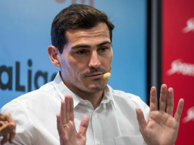 Casillas signs agreement with a Madrid-based club