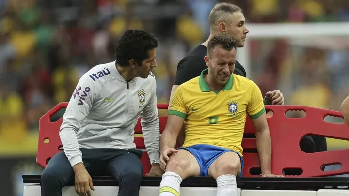 Brazil 7 0 Honduras Arthur Injured In Meaningless Pre Copa