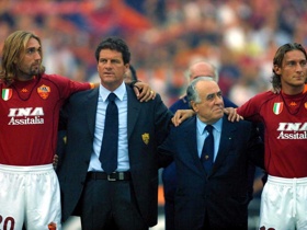 Totti giành Scudetto duy nhất trong sự nghiệp thế nào