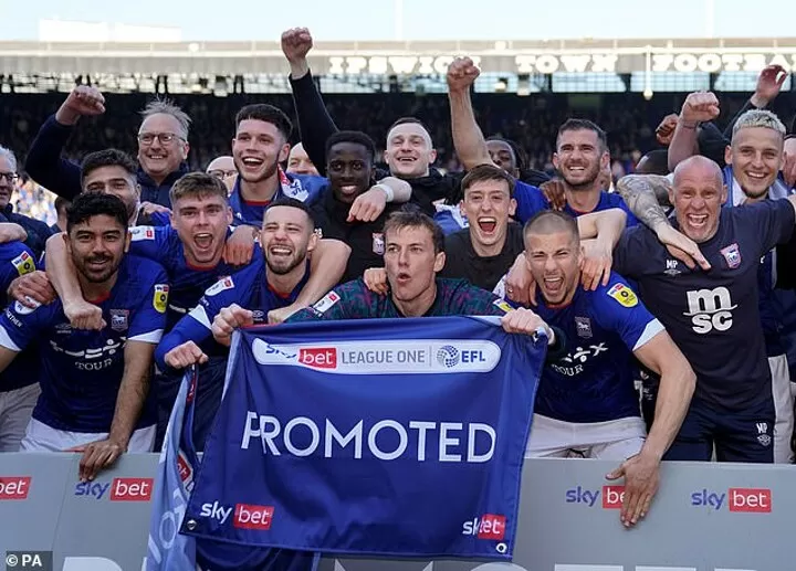 Ed Sheeran joins Ipswich celebrations after they secured promotion to the Championship| All Football