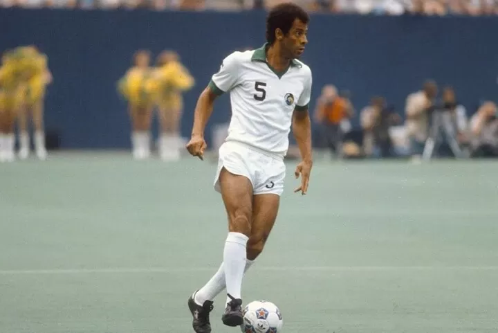 Pelé a hero to American Black soccer players, gift to NY Cosmos, NASL