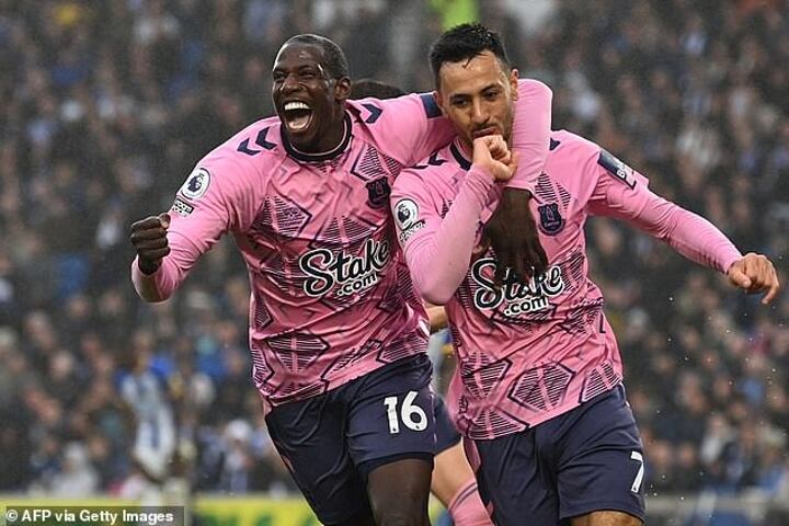 Man city pink kit new arrivals