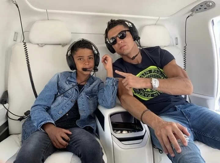 Ronaldo And His Family Are Travelling By Helicopter Guess Where They Re Going All Football