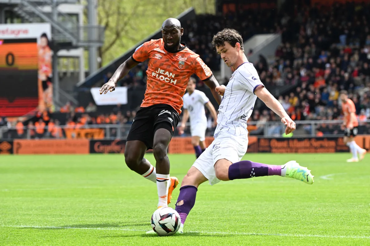 Tensions in Toulouse dressing room over Rasmus Nicolaisen gambling debts