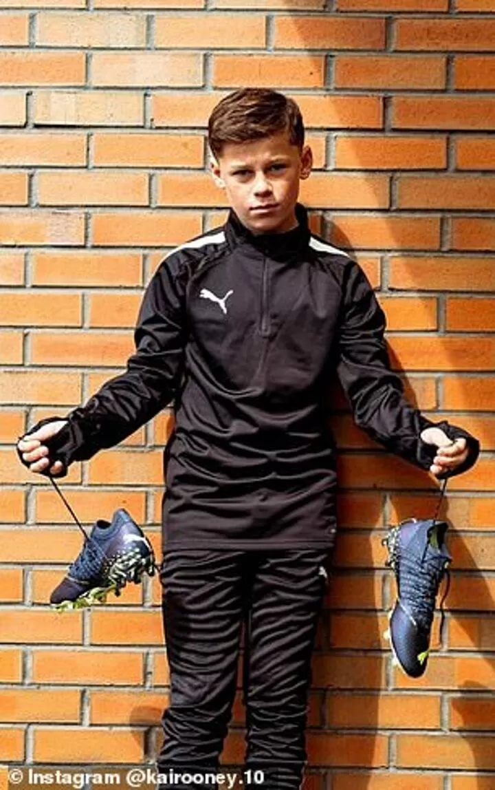 Ronaldo clearance tracksuit junior