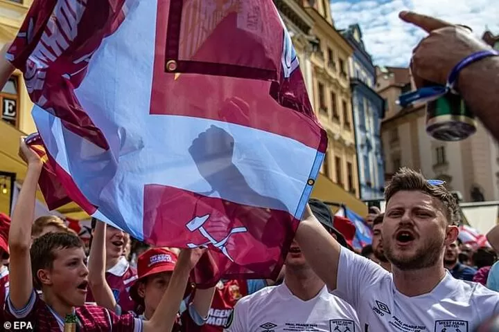 This is incredible': West Ham fans celebrate Slavia Prague chairman's  'brilliant' tweet