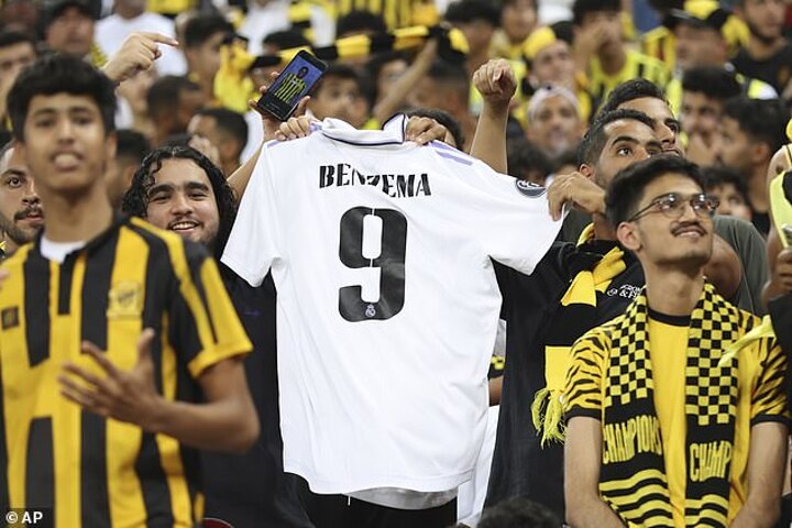 Al-Ittihad FC arrives in Isfahan without Benzema - IRNA English