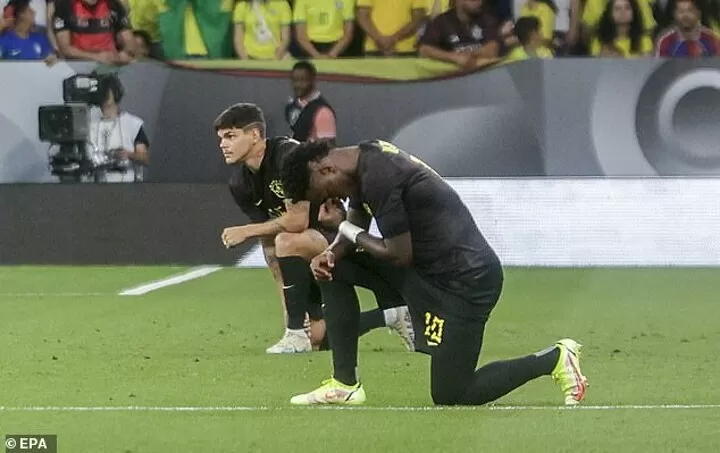 Vinícius and Brazil wear black shirts in stand against racism