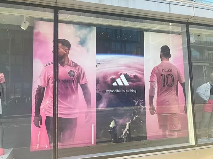 Forvirrede Udholdenhed innovation Lionel Messi posters pop up in New York's adidas store before Inter Miami  move is announced| All Football