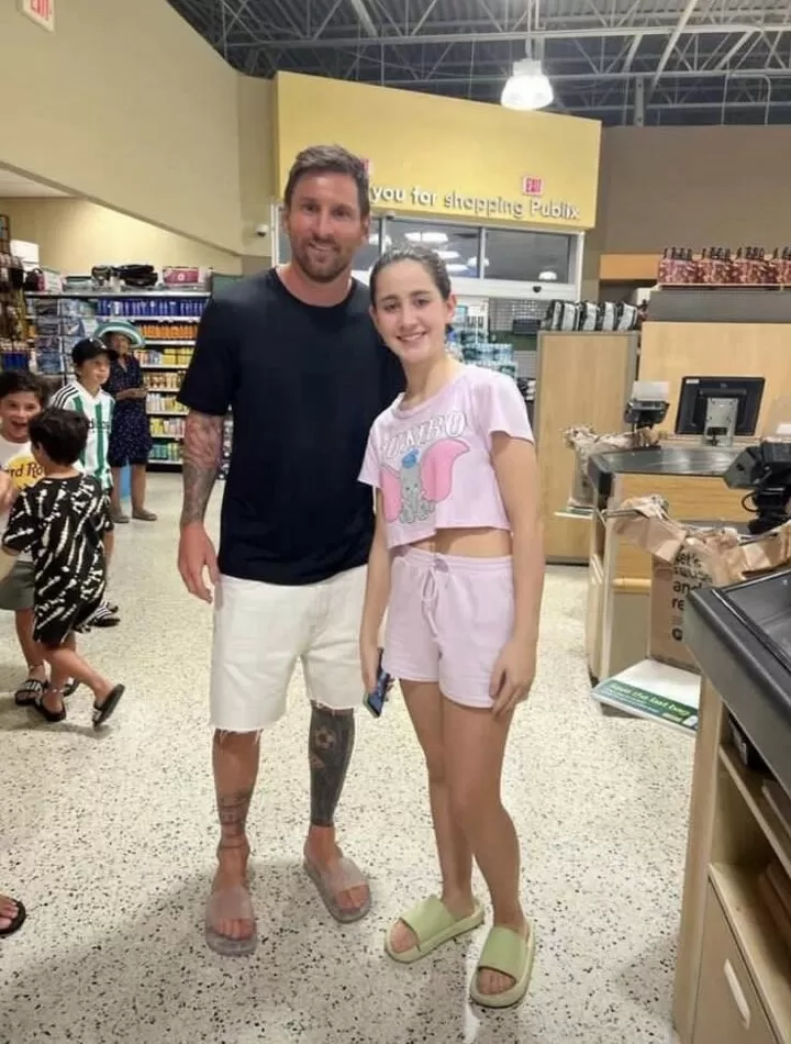 Messi has been spotted shopping at a supermarket in Miami🛒🐐👀| All  Football