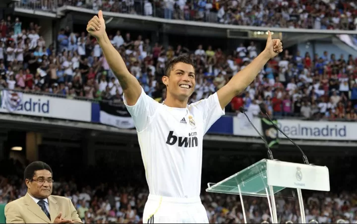 Greatest signing of all time? OTD in 2009, Cristiano Ronaldo joined Real  Madrid| All Football