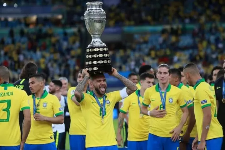Dani Alves Sends Message To His Next Club Amid Arsenal Transfer Interest All Football