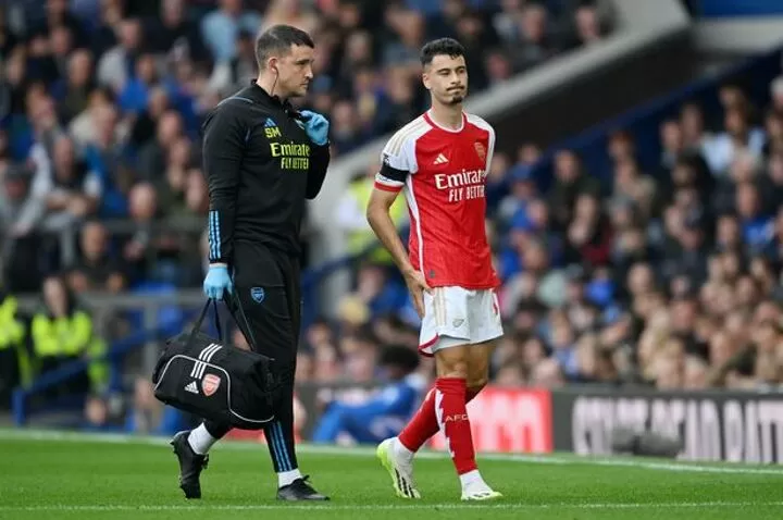 Arsenal dealt Martinelli injury blow vs Everton as Leandro Trossard  replaces him| All Football