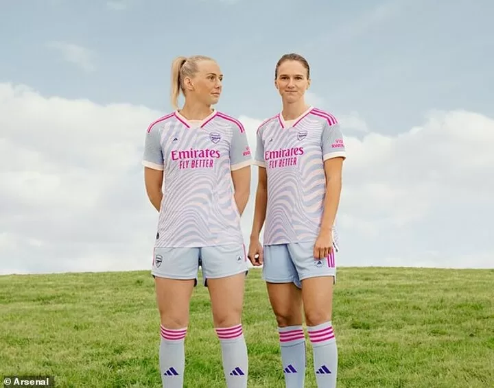Arsenal Women unveil their FIRST ever away kit a different shirt to men s side All Football