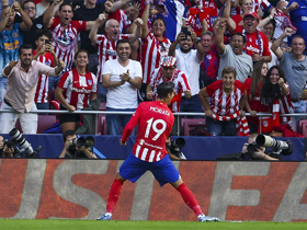 Morata gợi nhớ Felix, vượt thành tích ghi bàn của Fabregas