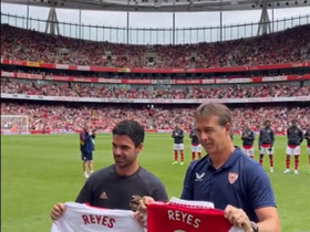 Trong miền ký ức Jose Antonio Reyes