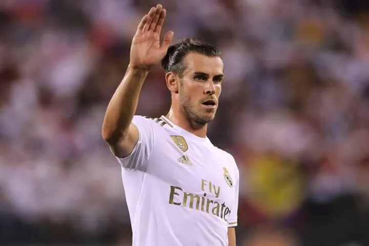 Bale 'set to leave his wife & three kids 5,700 miles away in Wales