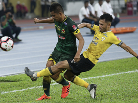 FA Cup final: Japanese official's refereeing earns Aidil and Baddrol's praise