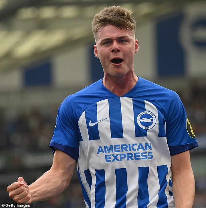 Brighton forward Evan Ferguson signs new one-year extension| All Football