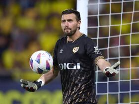 Valencia seal first signing of the summer from La Liga rivals
