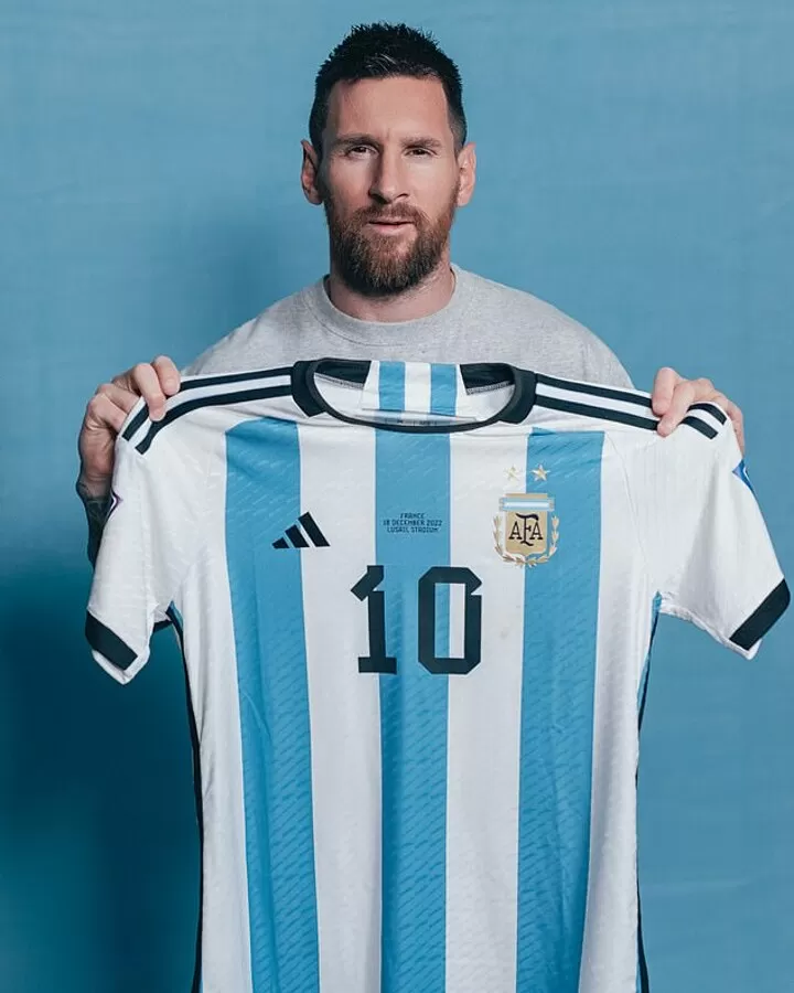 Sell football online jerseys