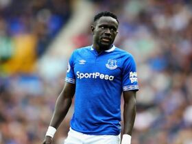Niasse: Everton flop seals surprise transfer to non-league promotion hopefuls