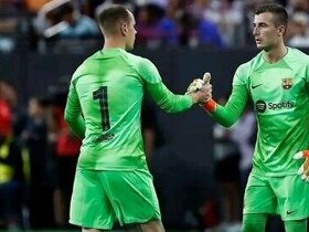 Pena sẵn sàng phá 'Luật Ter Stegen' ở Barca