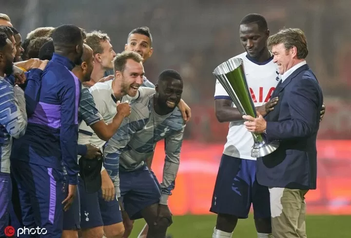 In Pics Tottenham Win The Audi Cup As A Good Start For The New Season All Football