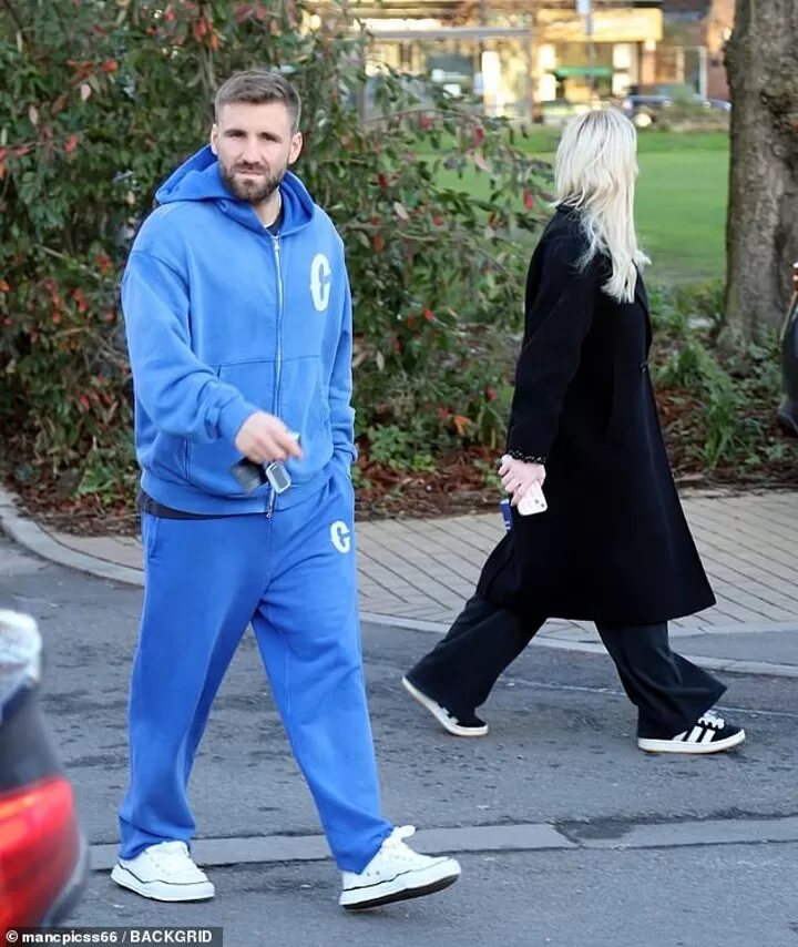 Luke tracksuit store