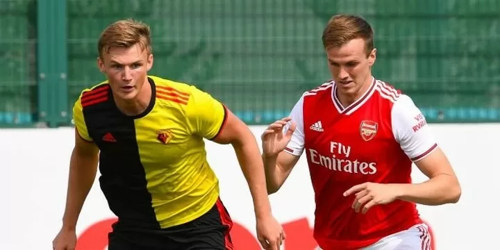 Holding Returns To The Field And Plays With Arsenal S U23 Side In A Friendly All Football