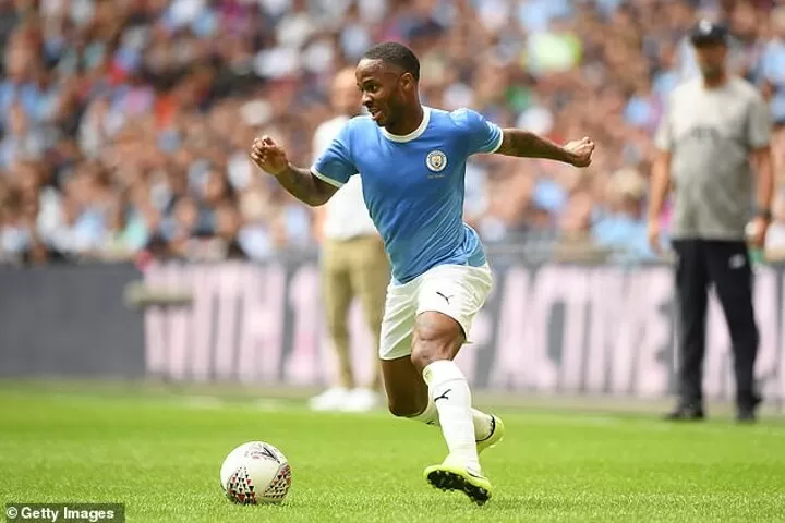 Man city kit hot sale for community shield