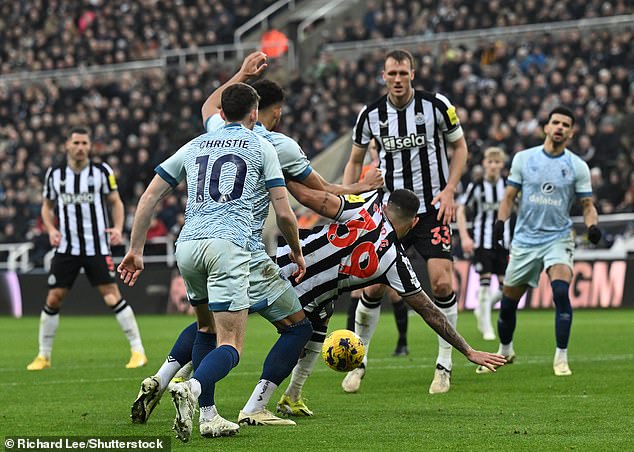 Newcastle 2-2 Bournemouth: Ritchie's stoppage-time equaliser rescues a ...