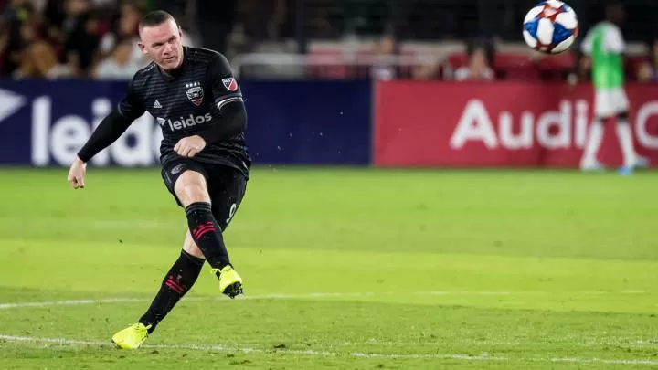 Wayne rooney boots 2019 sales
