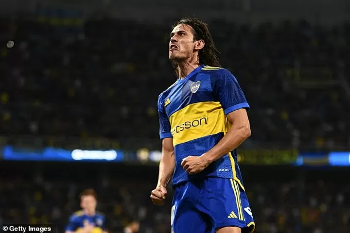 Edinson Cavani of Boca Juniors celebrates after scoring the team's News  Photo - Getty Images