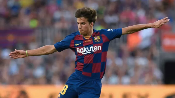 Barcelona Working On Rafinha And Riqui Puig Departures All Football