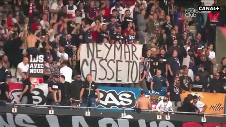 Get Out Son Of A Bi Ch Psg Fans Turn On Neymar Amid Exit