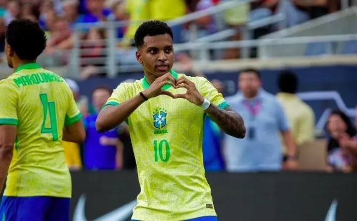 USA 1-1 Brazil: Rodrygo's goal cancelled out by Pulisic in ...