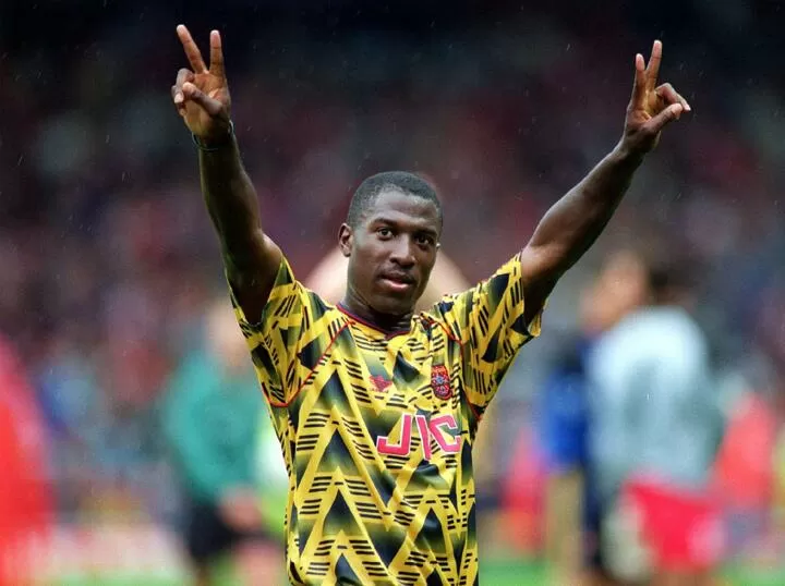 Kevin Campbell dead: Arsenal & Everton legend dies aged 54 after being  rushed to hospital as emotional tributes pour in| All Football