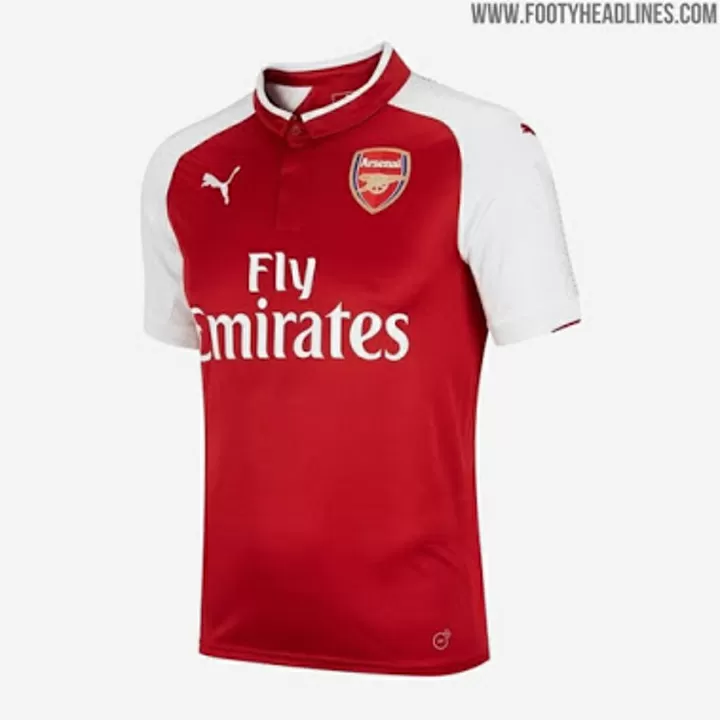Arsenal top red jersey