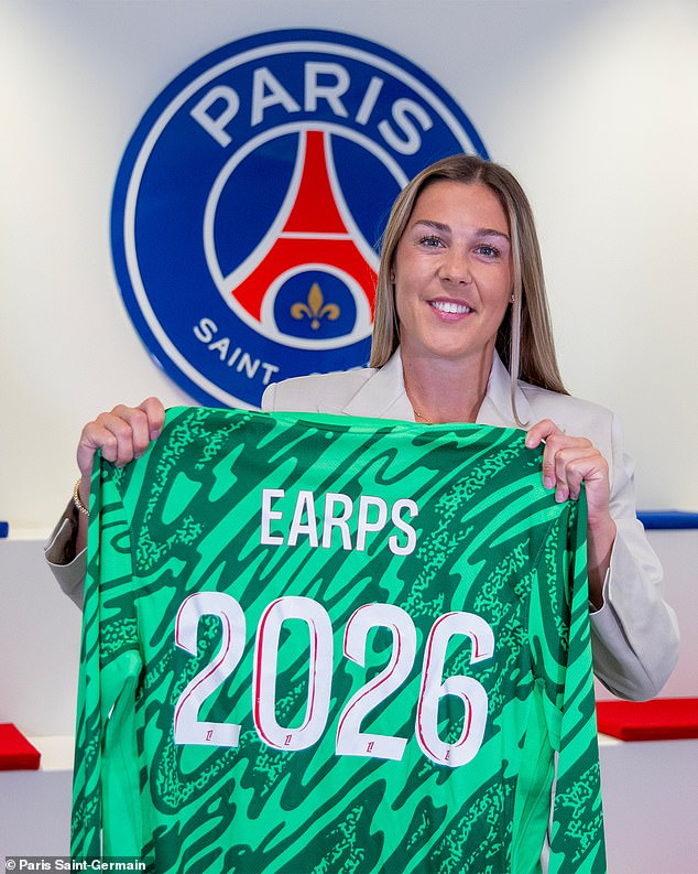 OFFICIAL: England star Mary Earps joins PSG on a free transfer — All ...