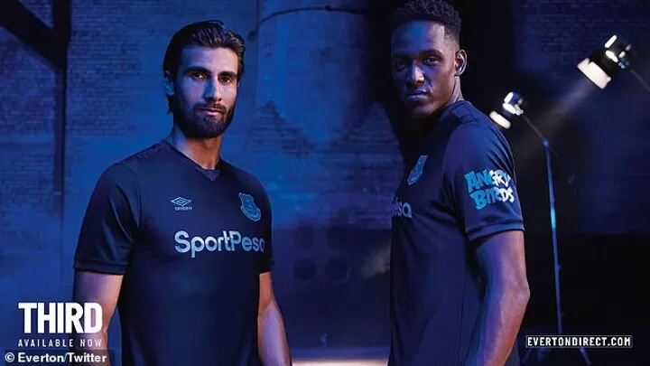 Yerry mina everton jersey deals