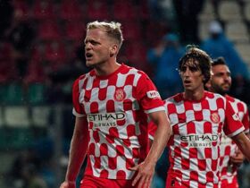 Van de Beek on Man Utd can't find formula – ‘It’s weird, it’s not the pressure’