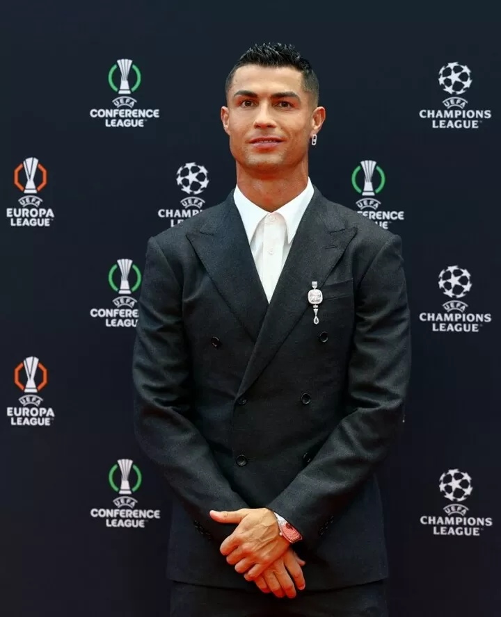 Ronaldo costume sales