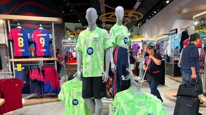 Barcelona away kit green online