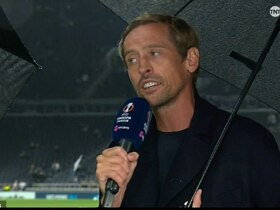 Glenn Hoddle & Crouch forced to Stadium on foot after Spurs' UEL opener delayed