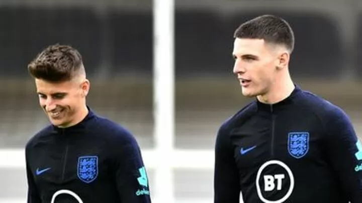 Mason Mount And Declan Rice Keen To Share England Stage All Football