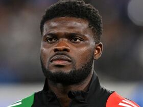 Arsenal face contract dilemma with a star in line to depart on free transfers