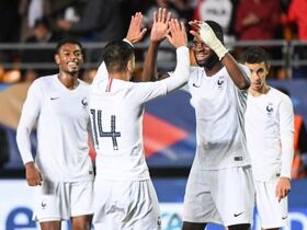 La France a gagné, Edouard y est allé de son triplé