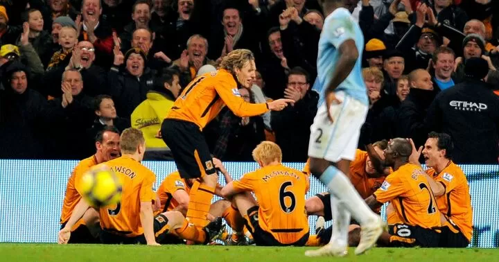 Cantona, Aguero, Sturridge... Fans voted Top 10 goal celebrations in EPL  history| All Football