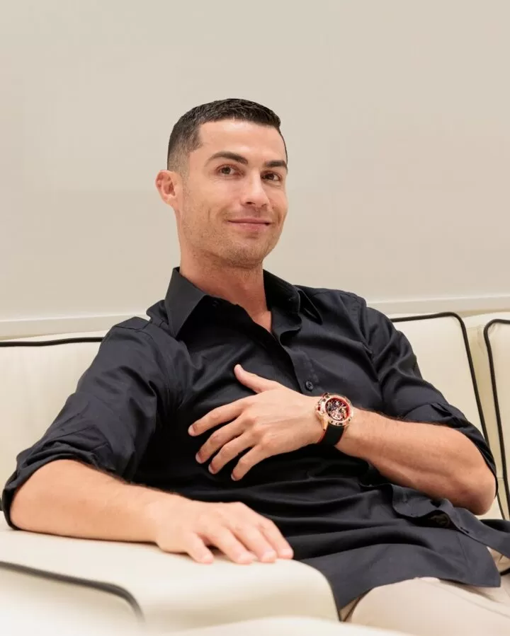 Cristiano Ronaldo bags his luxury watch collection with 92,000 showstopper| All Football Cristiano Ronaldo bags his luxury watch collection with 92,000 showstopper| All Football